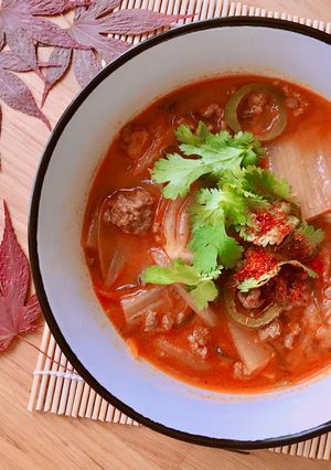 Hình của món Canh Kim Chi Bò Bằm Siêu Cay.