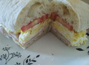 Una foto de Sándwich brunch, muy fácil!