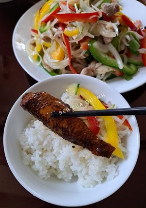 Hình của món Cá bống biển kho mặn.