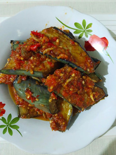 Foto resep Terong Balado Pedas Manis Ikan Teri Daun jeruk