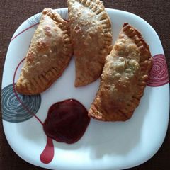 A picture of Chicken gujiya.