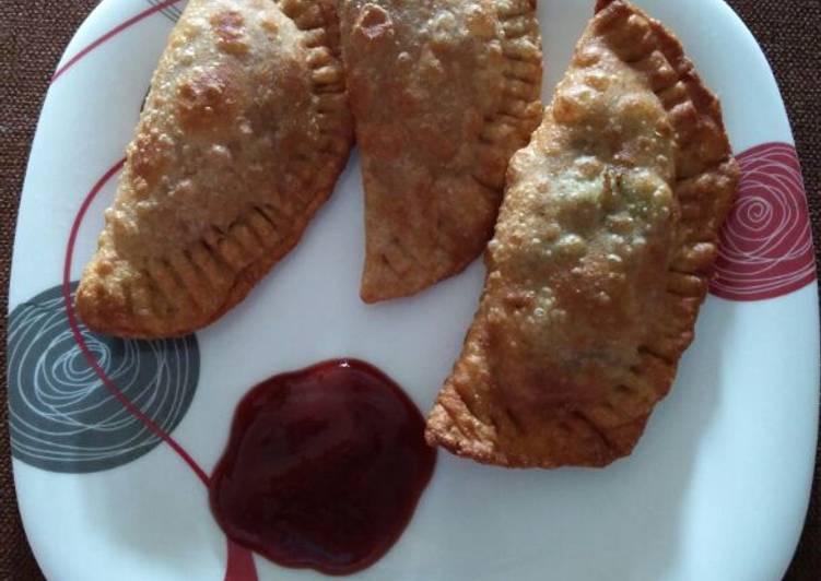 Chicken gujiya