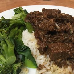 A picture of Beef Rendang.