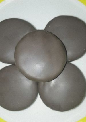 Una foto de Alfajores de chocolate caseros!