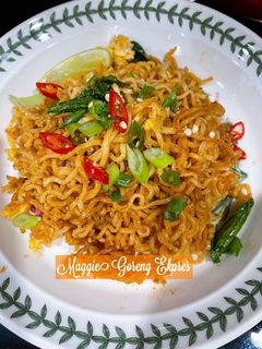 Gambar 👩🍳Maggi Goreng Ekspres