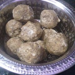 A picture of Ajwain ladoo.