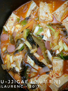 Foto resep Sundubu-jjigae (순두부찌개) sop tahu pedas korea / soft tofu stew