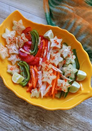 A picture of Star fruit salad 🥗.