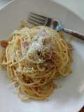 Spaghetti pane e pancetta - bread and pancetta spaghetti