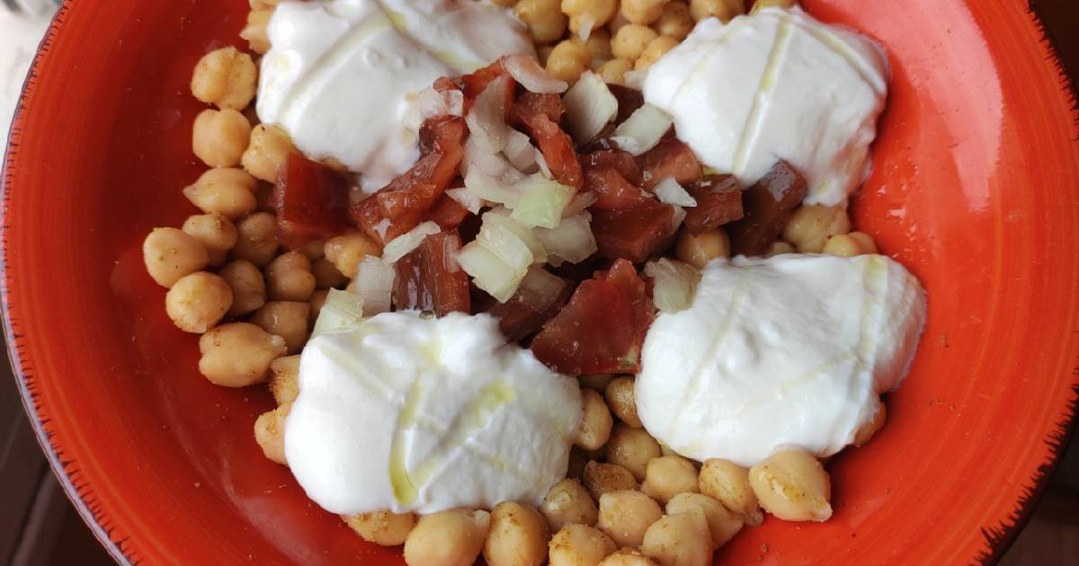 Ensalada de garbanzos con yogur y comino Receta de Nuestras Recetas 🏡 ️