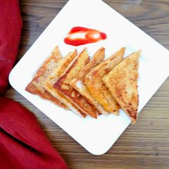 A picture of Masala bread toast.