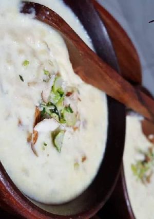A picture of Apple basundi.
