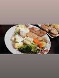 Chicken steak with mashed potatoes ستيك دجاج مع البريه والخضار