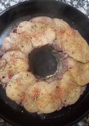 Una foto de Corona de Carne Picada Rellena