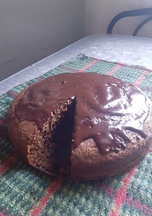 Una foto de Torta de café ☕ (con baño de chocolate casero)