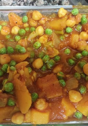 Foto principal de Guiso de garbanzos con calabaza🎃🍅