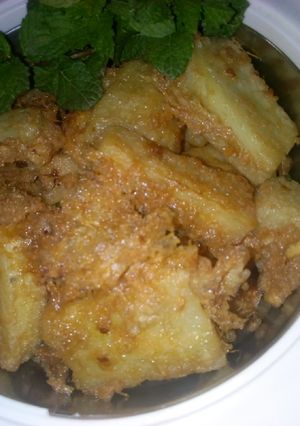 A picture of Golden fried yam.