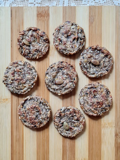 Una foto de Galletitas dulcecitas a las ocho semillas 🌱 sin azúcares agregados ni edulcorantes, sin harina 🍪