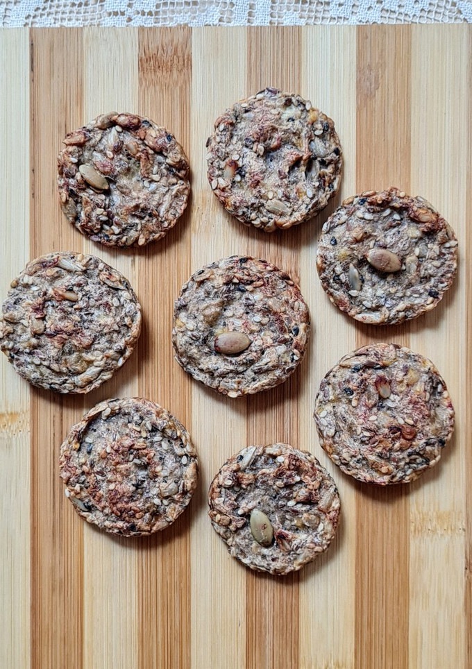 Una foto de Galletitas dulcecitas a las ocho semillas 🌱 sin azúcares agregados ni edulcorantes, sin harina 🍪