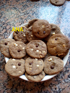 Una foto de Galletitas con chips de chocolate tipo Toody