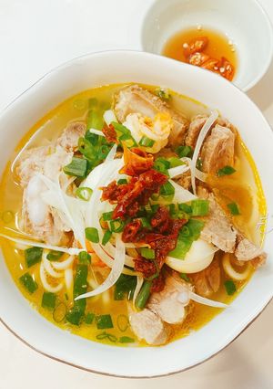 Hình của món Bánh Canh Huế.