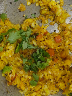 કોબીજ ટામેટા નું શાક (Cabbage Tometo Shak Recipe In Gujarati) રેસીપી મુખ્ય ફોટો
