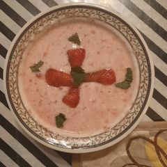 A picture of Strawberry yoghurt.
