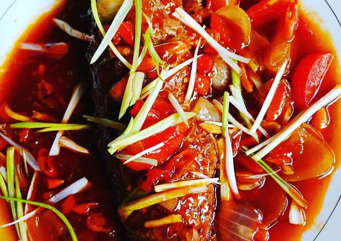 Resep Asam Pedas Ikan Jelawat Oleh Nanda Aulia Cookpad