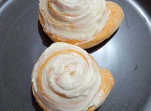 Una foto de Glaseado de queso crema para roles (O el pan que tú gustes)