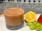 A picture of kiwi milk smoothie