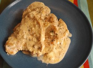 Foto principal de Filetes de pavo con salsa de coñac apta para dietas