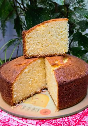 Una foto de Torta de yogur estilo torta matera, que es... ¡un golazo! ⚽ ¡Poné la pava que empieza el partido! 🧉