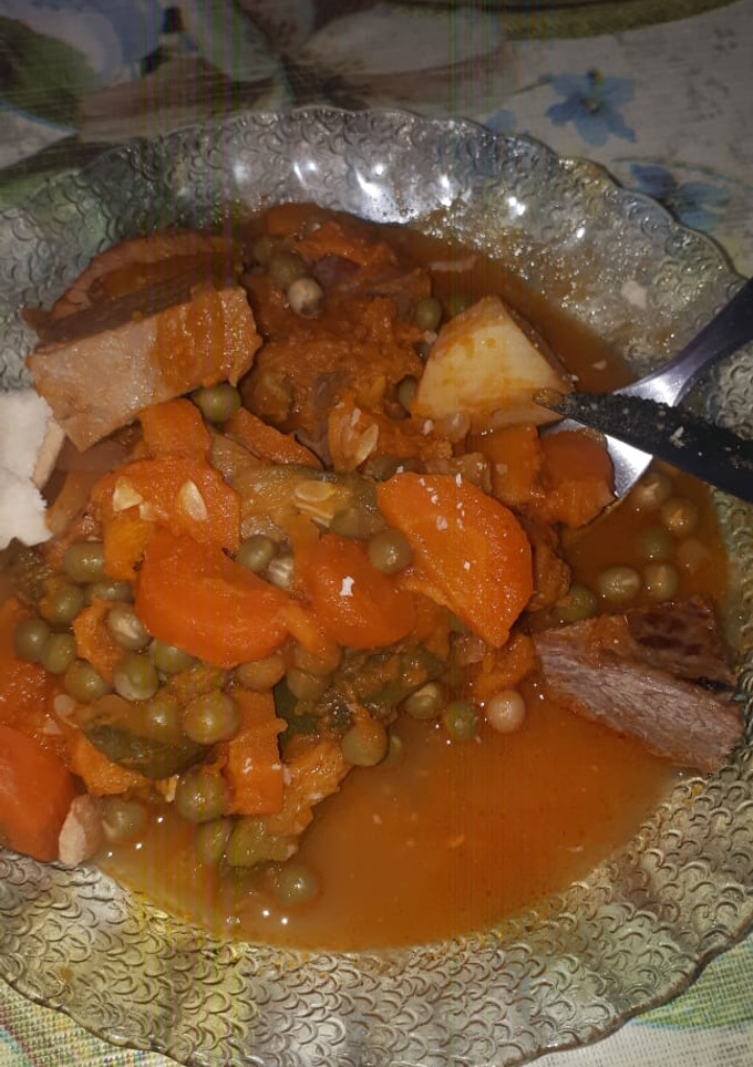 Una foto de Estofado de carne y verduras