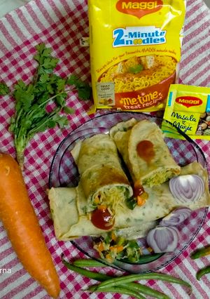 A picture of Maggi masala roll.