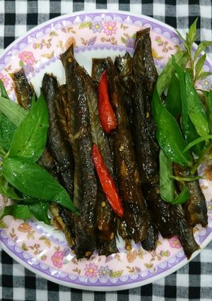 Hình của món Cá kèo kho rau răm.