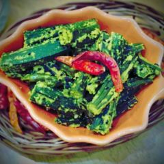 A picture of Bhindi Posto.