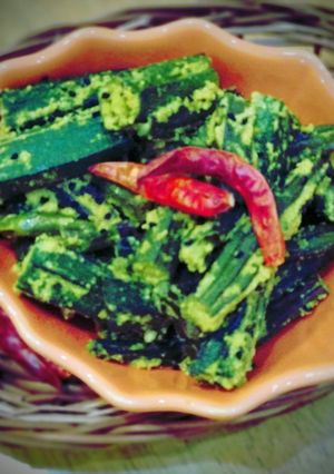 A picture of Bhindi Posto.