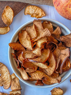 Una foto de Chips de manzana en AirFryer
