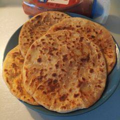 A picture of Aloo Paratha 😋.