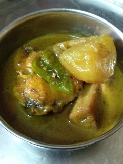 কাতলা মাছের ঝোল(katla macher jhol recipe in Bengali) রেসিপির প্রধান ছবি