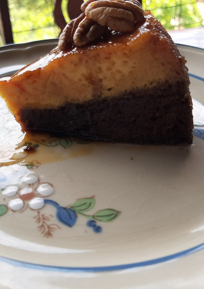 Una foto de Pastel imposible chocoflan