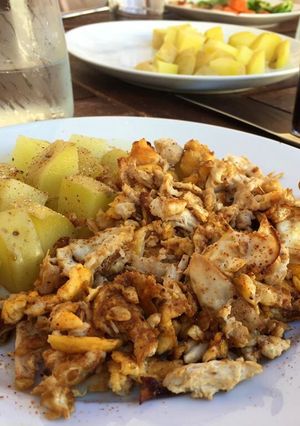 Foto principal de Revuelto de huevo con pollo asado