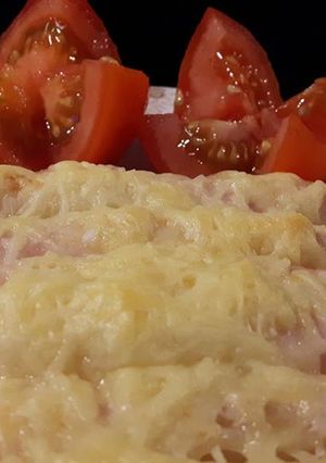 Foto principal de Espárragos gratinados con jamón de pavo