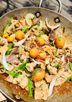 Hình của món Lòng gà trứng non chấy tỏi.