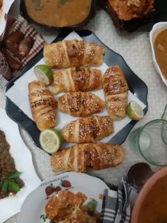 صورة لوصفة كرواصون مالحين بدون عجينة مورقة ولا زبدة توريق وبدون تخمار🥐🥐
