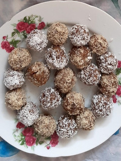 عکسی از دستور حلوای خرما