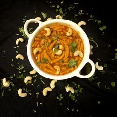 A picture of Kaju gathiya sabzi.