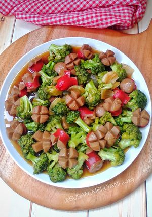 Foto resep Tumis brokoli sosis