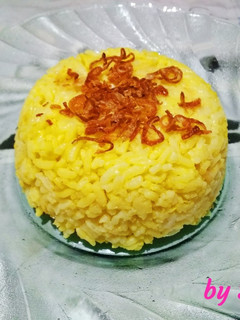 Foto resep Nasi kuning rice cooker