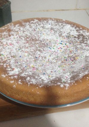 Una foto de Torta de vainilla básica sin batidora